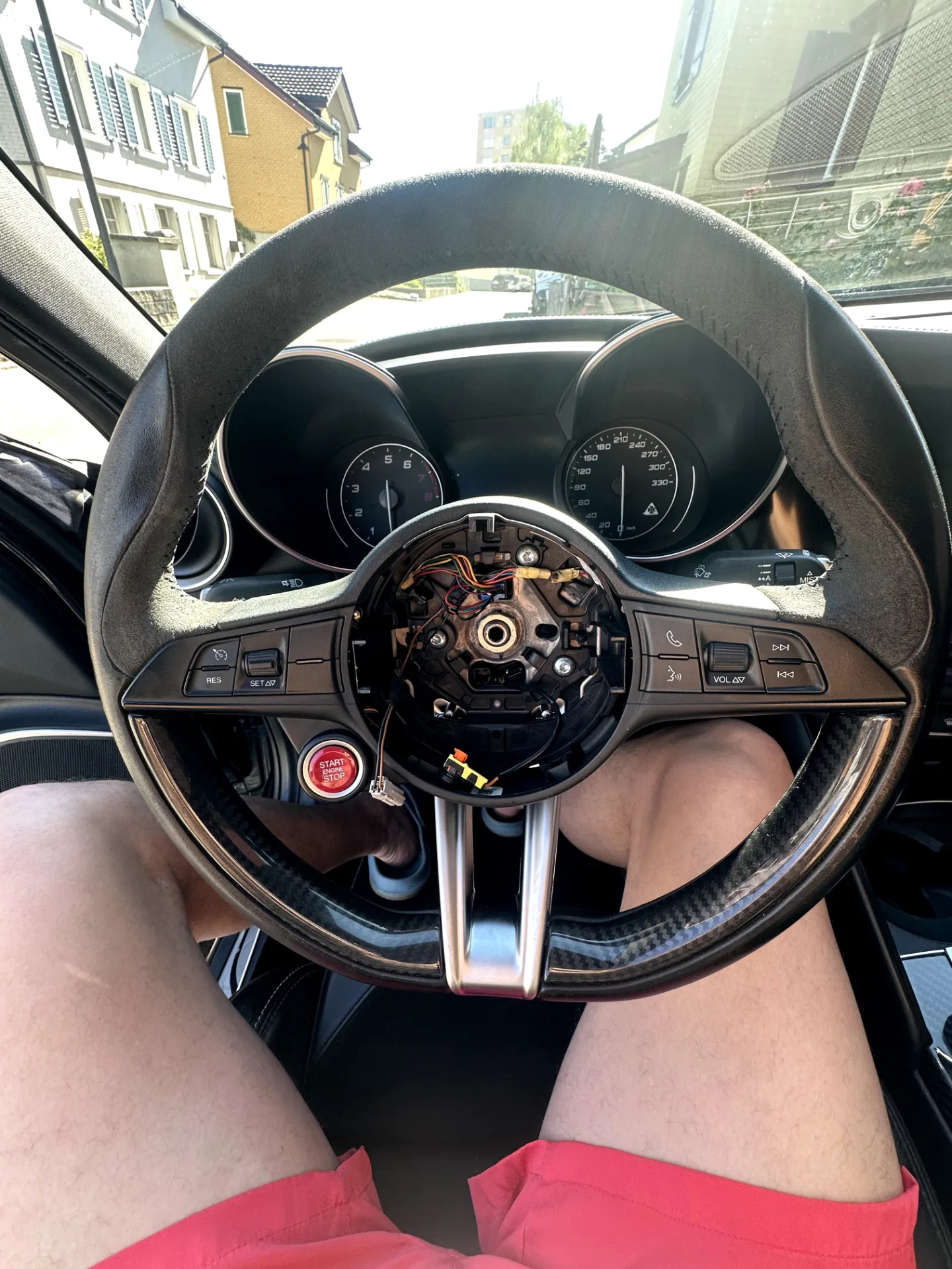 Alfa Romeo Giulia Lenkrad neu beziehen AMMARO Atelier