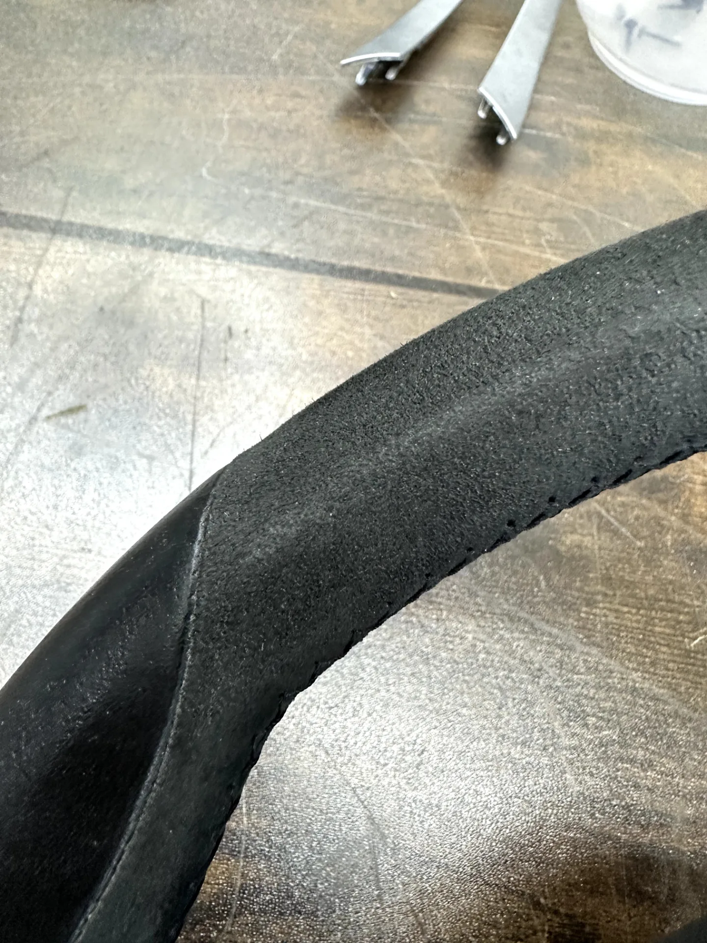 Alfa Romeo Giulia Lenkrad neu beziehen AMMARO Atelier