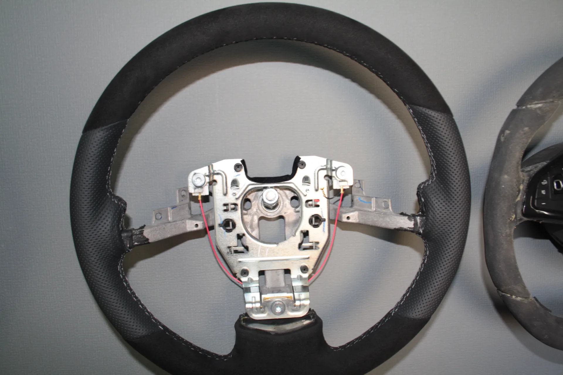 Dodge Anderes Modell Lenkrad neu beziehen AMMARO Atelier