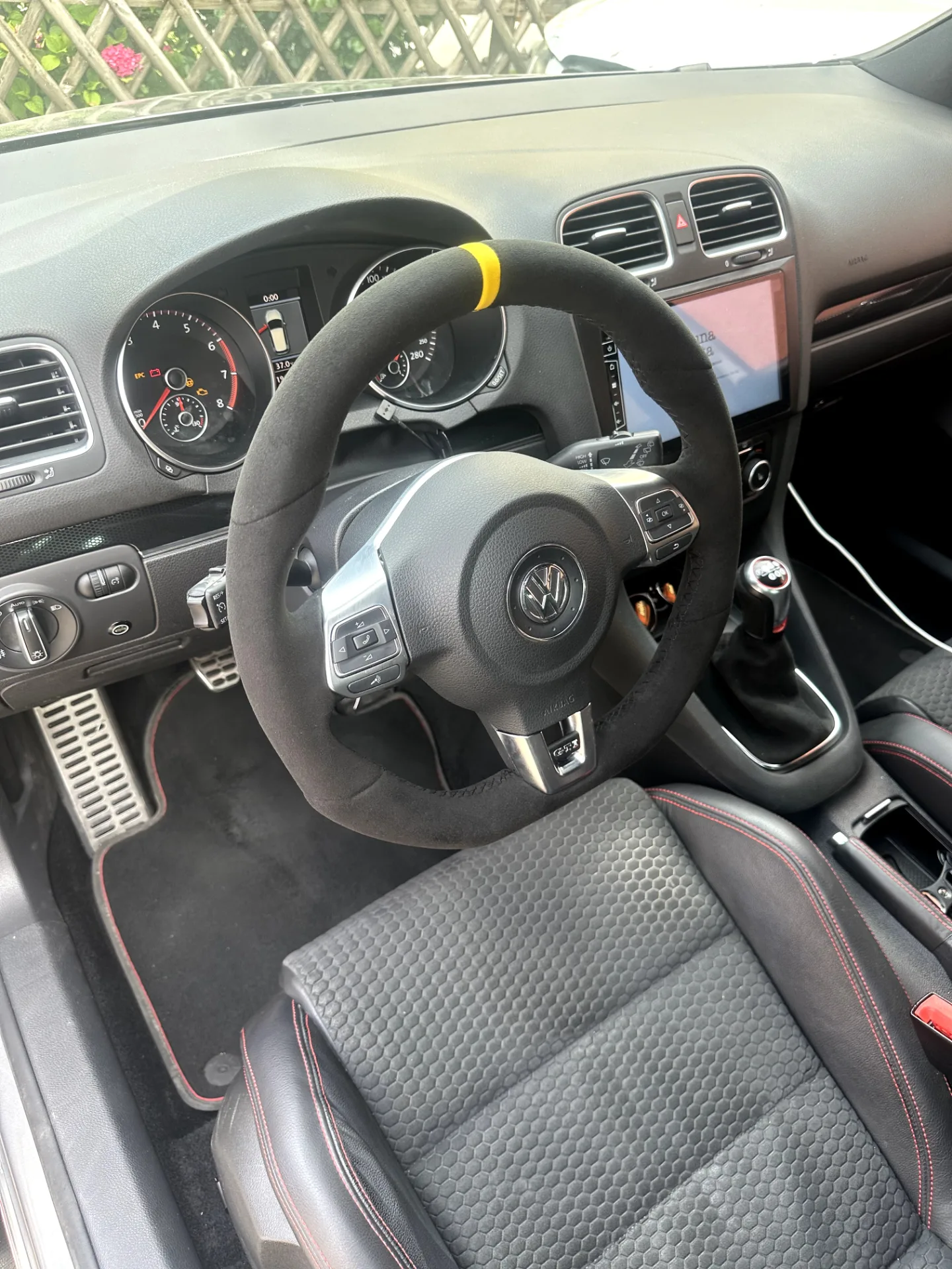 Volkswagen Golf Lenkrad neu beziehen AMMARO Atelier
